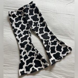 Bailey’s Blossoms Toddler girls cow print cowgirl bell bottom jeans 4T